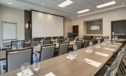Hyatt-Place-Milwaukee-Downtown-P010-Meeting-Room.16x9