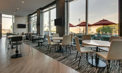 Hyatt-Place-Milwaukee-Downtown-P069-Full-Lounge.16x9